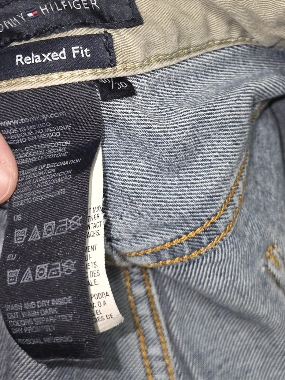 40X30 VINTAGE Tommy Hilfiger Men's Relaxed Fit Light Blue Jeans MADE IN MEXICO
